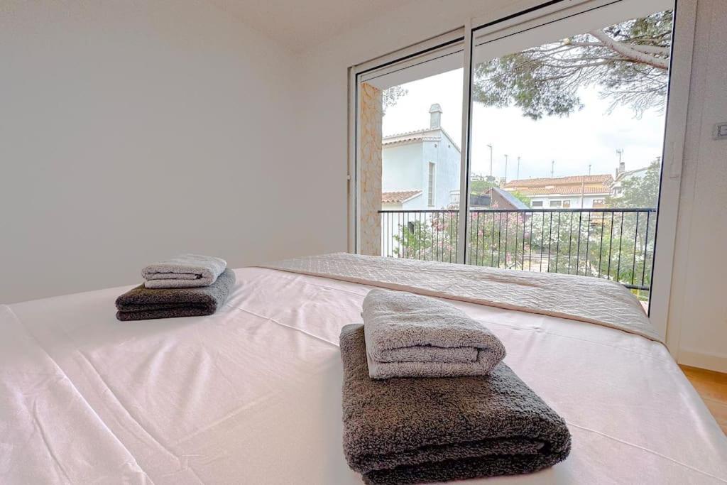 Can Romy Appartement T2F A 20M De La Plage De Cala Montgo L'Escala Exterior photo